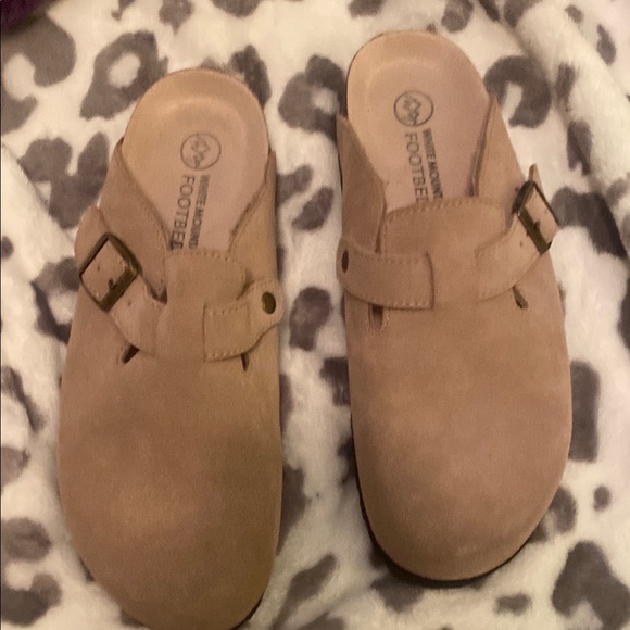 White Mountain Tan Mules with Buckle Detail - Picture 3 of 4